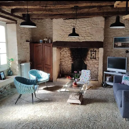 Holiday home Maison De Caractere A Lascaux